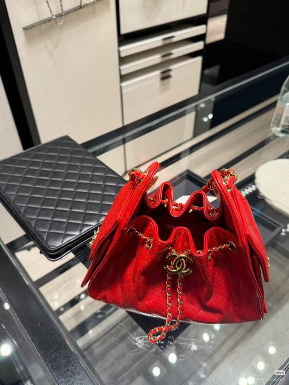Classic CHANEL Bags: A Stylish and Versatile Choice for Elegance
